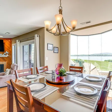 Sun-Filled Condo With Smith Mountain Lake Views